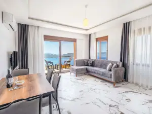 Golden Rose Suit Hotel