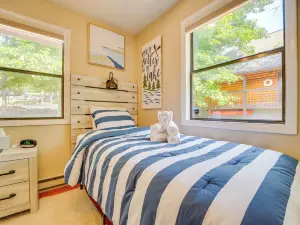 Cozy Table Rock Lake Vacation Rental w/ Deck