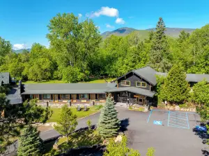 Adirondack Spruce Lodge