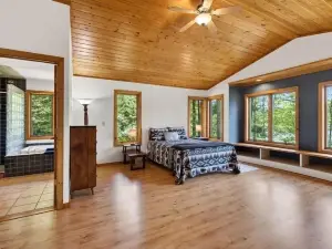 Lang Lodge 3 Bedroom Cabin