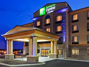 Holiday Inn Express & Suites SYRACUSE NORTH - AIRPORT AREA by IHG