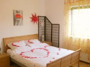 Villa Waldallee - Apartment with forest view, 84sqm