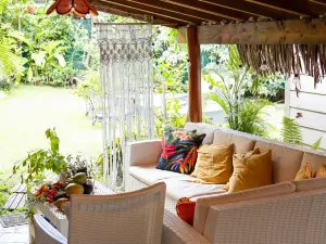 Manaeva Lodge