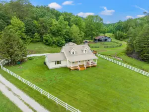 1,600 Acres | Pool | Pond | Hidden Treasure - Rrg!