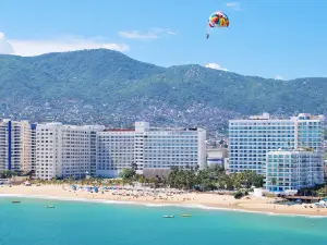 Emporio Acapulco