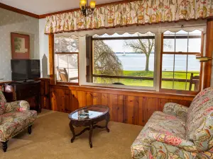 Sandaway Suites & Beach