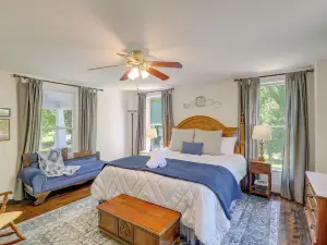Secluded Marshall Farmhouse w/ Hot Tub!