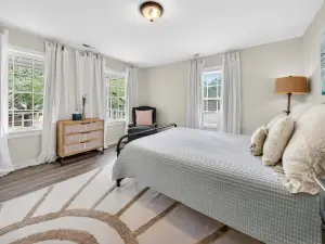 Kings On Queen Cottage 2 Bedroom Home