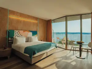 Upon Harbor - Seixal Bay Hotel