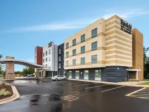 フェアフィールド・イン＆スイート・クレストビュー