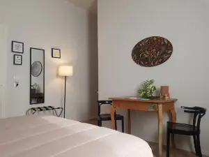 新音樂家門口