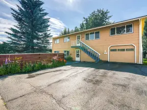 Anchorage Apt: Home Base for Alaska Adventure!