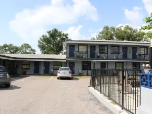 Dunedin Cove Motel