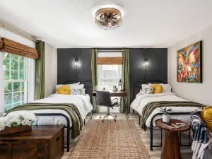 Walk to Uptown Westerville, Luxe Historic Charm