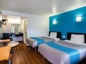 Motel 6 Ventura, CA - Downtown