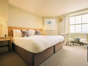 The Godolphin Hotel