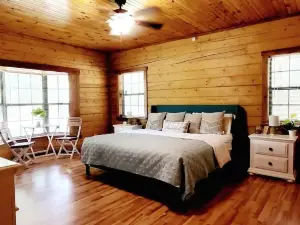 Spacious log cabin for country getaway