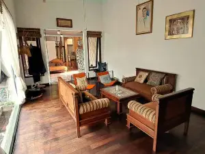 Kost Exclusive Omah Sinten Palagan