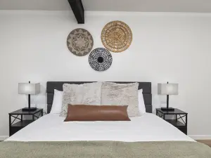 The Lofts on Indian Point - Near Silver Dollar City