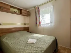 JF79 Mobile Home - 2 Bedrooms  in Family Campsite