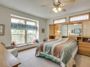 Quiet Porch & Deck! Dog-friendly Home Near Durango