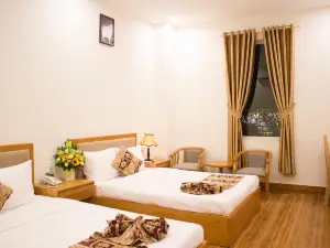 Hoài Thương Hotel