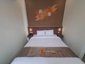 AS HOTEL