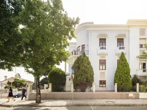 Penedo da Saudade Suites & Hostel