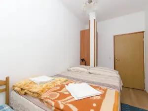 Apartments and Rooms Nike