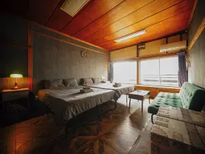 Wanderlust Inn