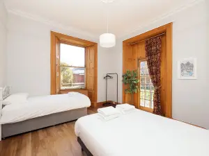 Detached House with Sea Views & Parking