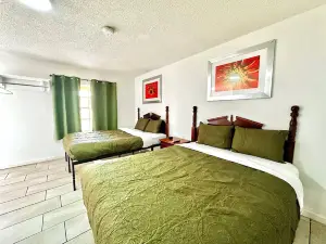 Skyland Motel