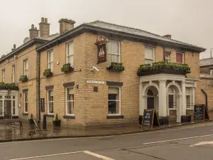 The Norfolk Arms Inn