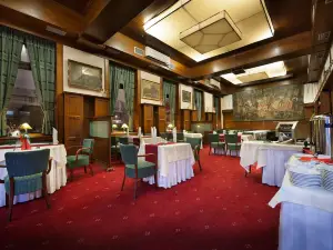 Brioni Suites