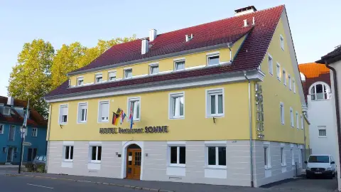 bodendecker kirschlorbeer Portugiesischer Kirschlorbeer kaufen