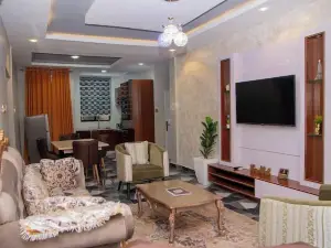 Daystar Luxury Apartment