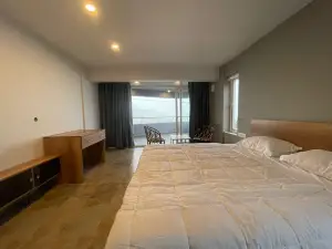 IZZAT INN Villa, Parunthumpara, A pet friendly  mountien view villa...
