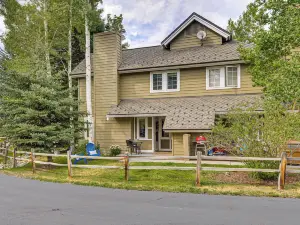 Hike, Ski and Golf Fully Renovated Edwards Townhome