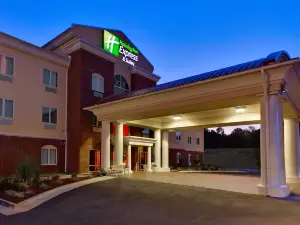 Holiday Inn Express & Suites Malvern by IHG