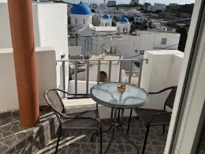 Aurelia Rooms