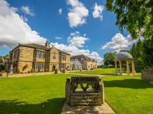 Rogerthorpe Manor Hotel