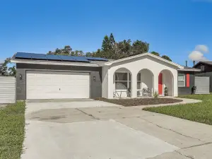 Fully Remodeled Brandon Escape w/ Fenced Yard!