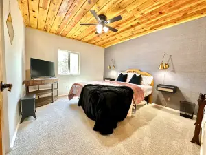 Red Door Cottage | Retro cabin, Pet friendly