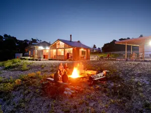 Bruny Island Lodge