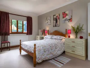 Cottage in Shropshire with Private Hot Tub