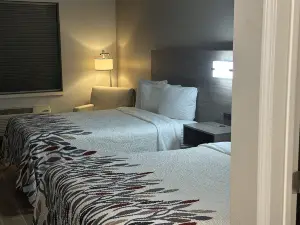 Red Roof Inn & Suites Middleborough