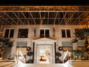 Best Western Plus Embassy Hotel