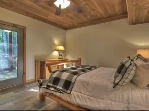 Chalet Blue Ridge in Blue Ridge