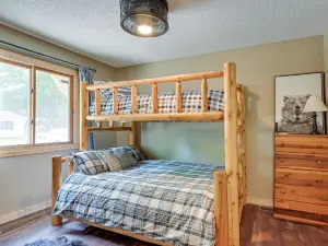 Lakefront Cabin on Secord Lake | Sleeps 6