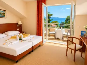 Hotel Neptun Gradac